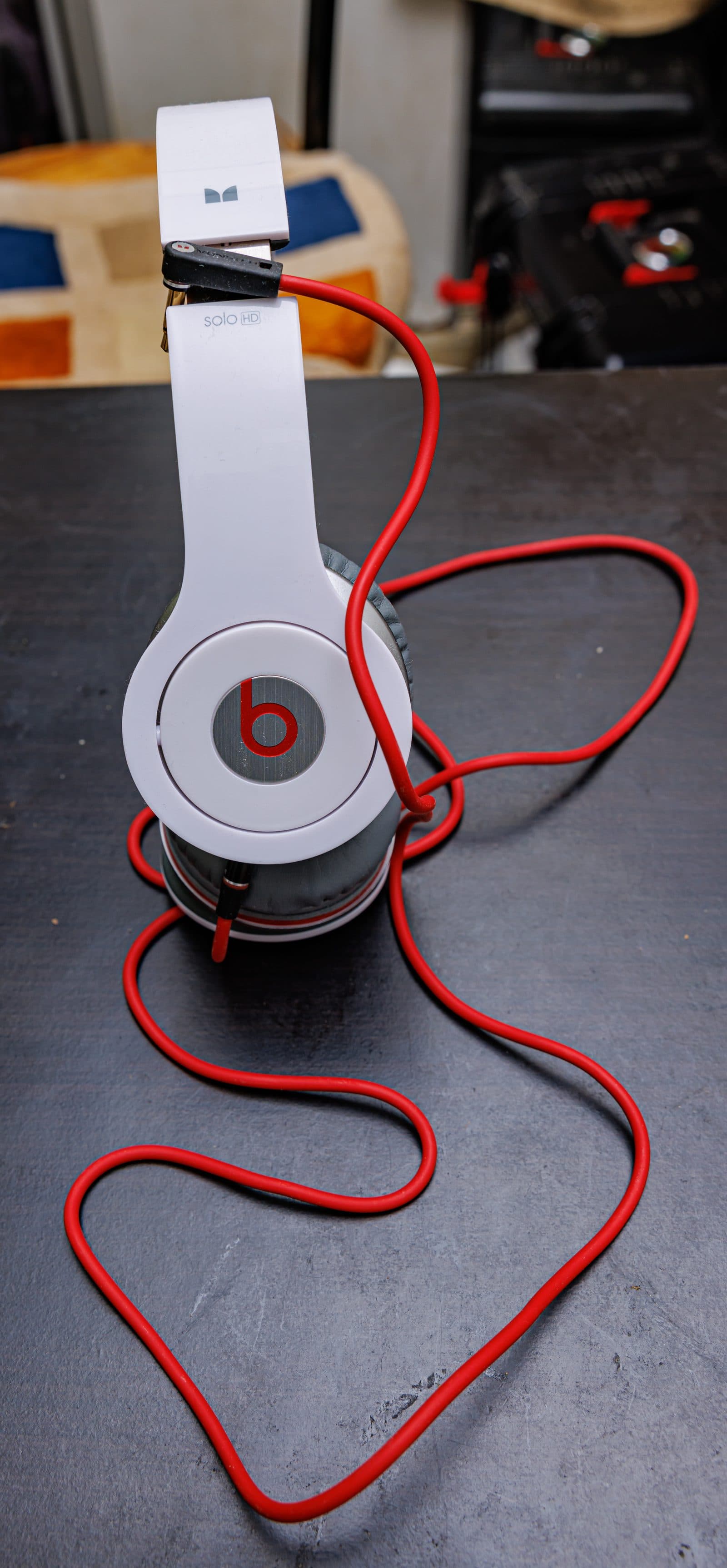 Beats Solo 4